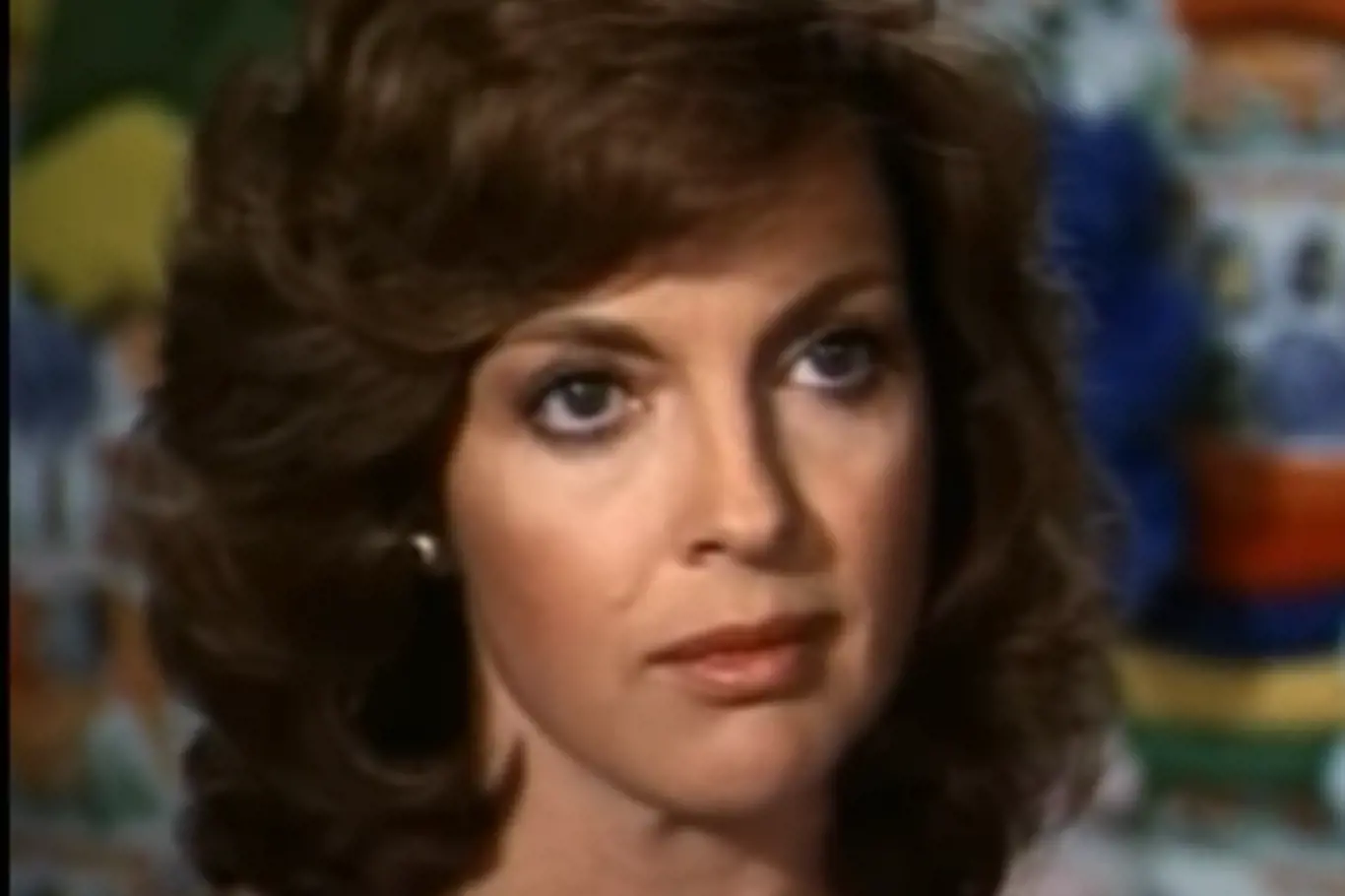 Linda v roli Sue Ellen v seriálu Dallas.