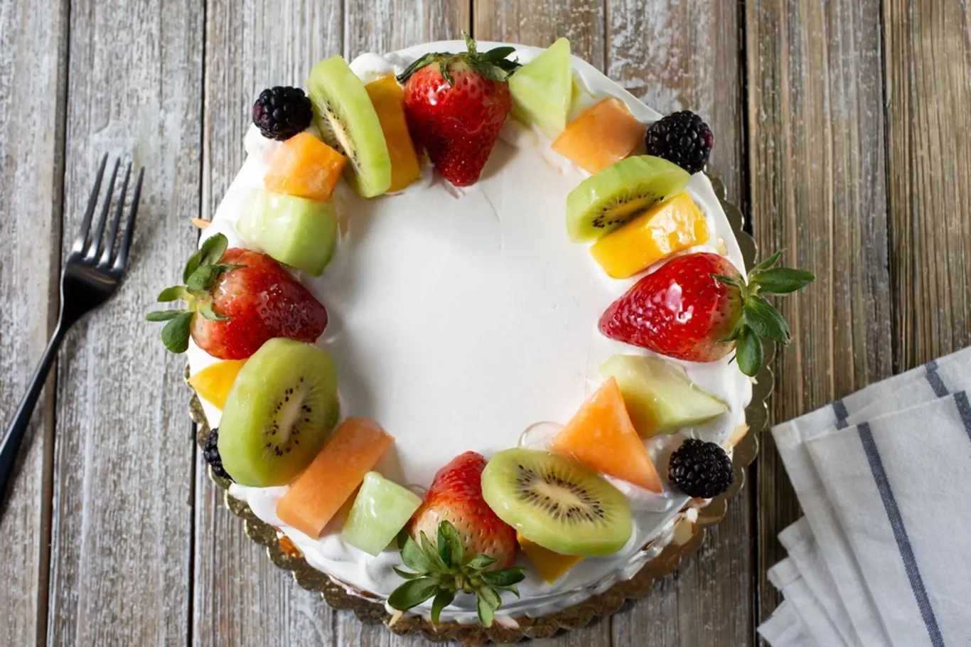 Milujete nepečené dorty s ovocem?