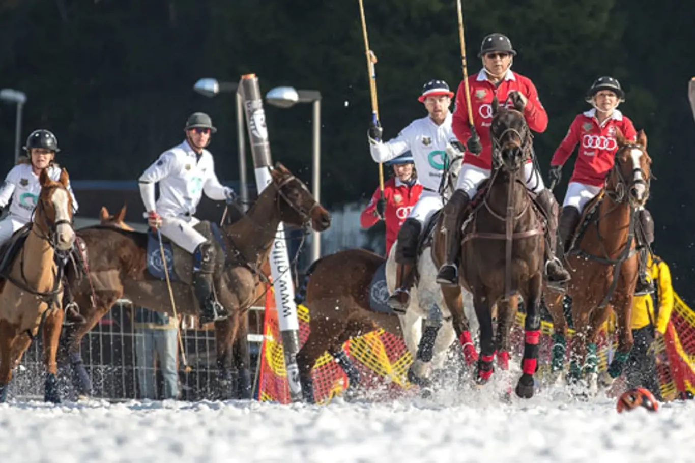 Tip na víkend: Koňské pólo na sněhu unikátně ve Špindlu