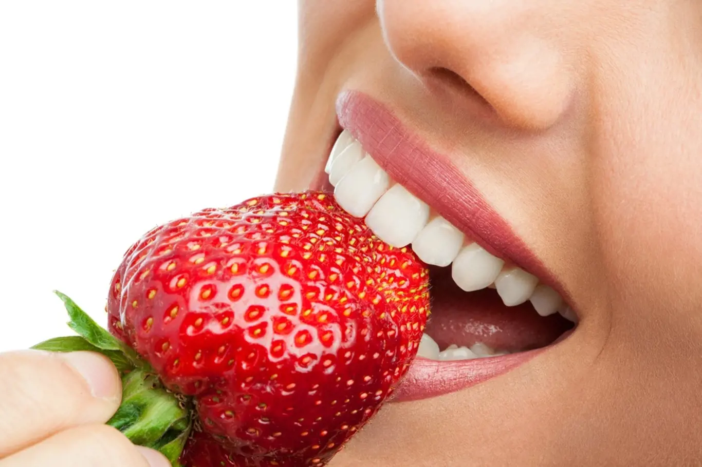 I ovoce a zelenina mohou pomoci bělit zuby.