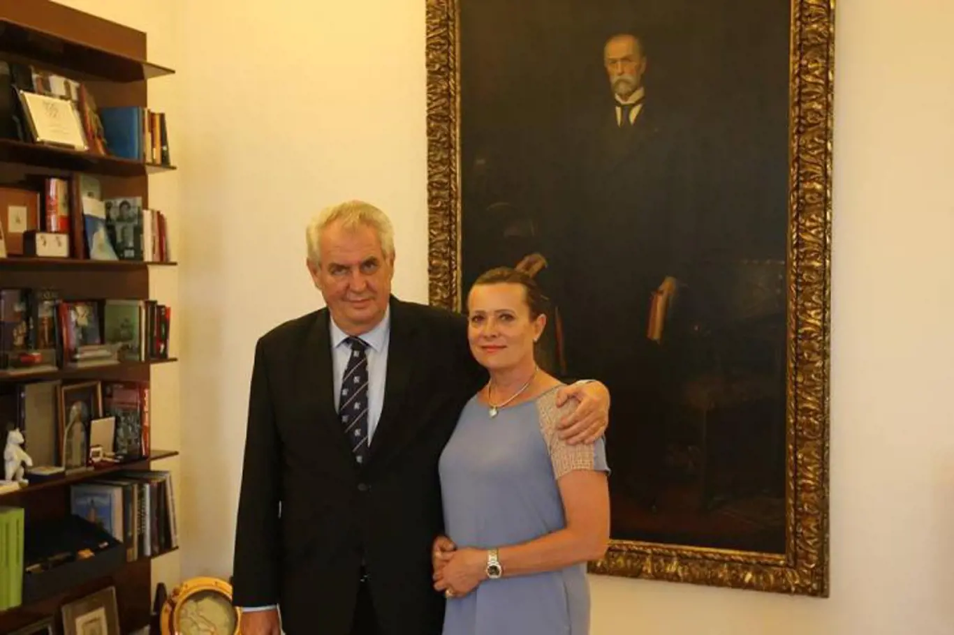 Prezident Miloš Zeman se šéfkou ERÚ Alenou Vitáskovou.