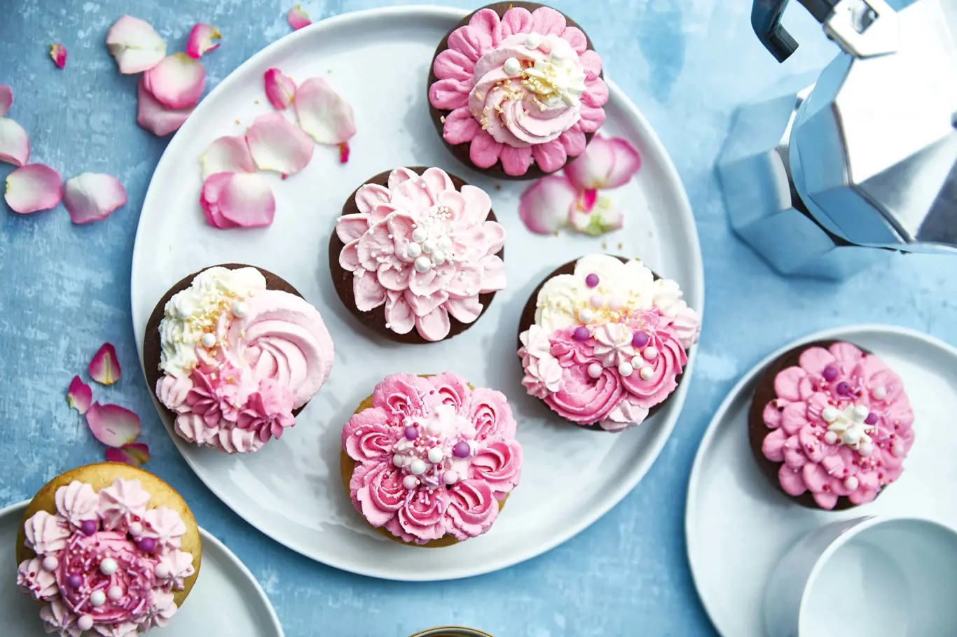 Cupcaky jako rozkvetlá kytice