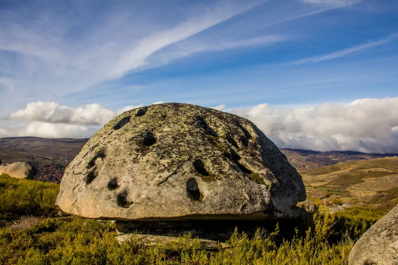 Kámen ve tvaru UFO. Ilustrační foto