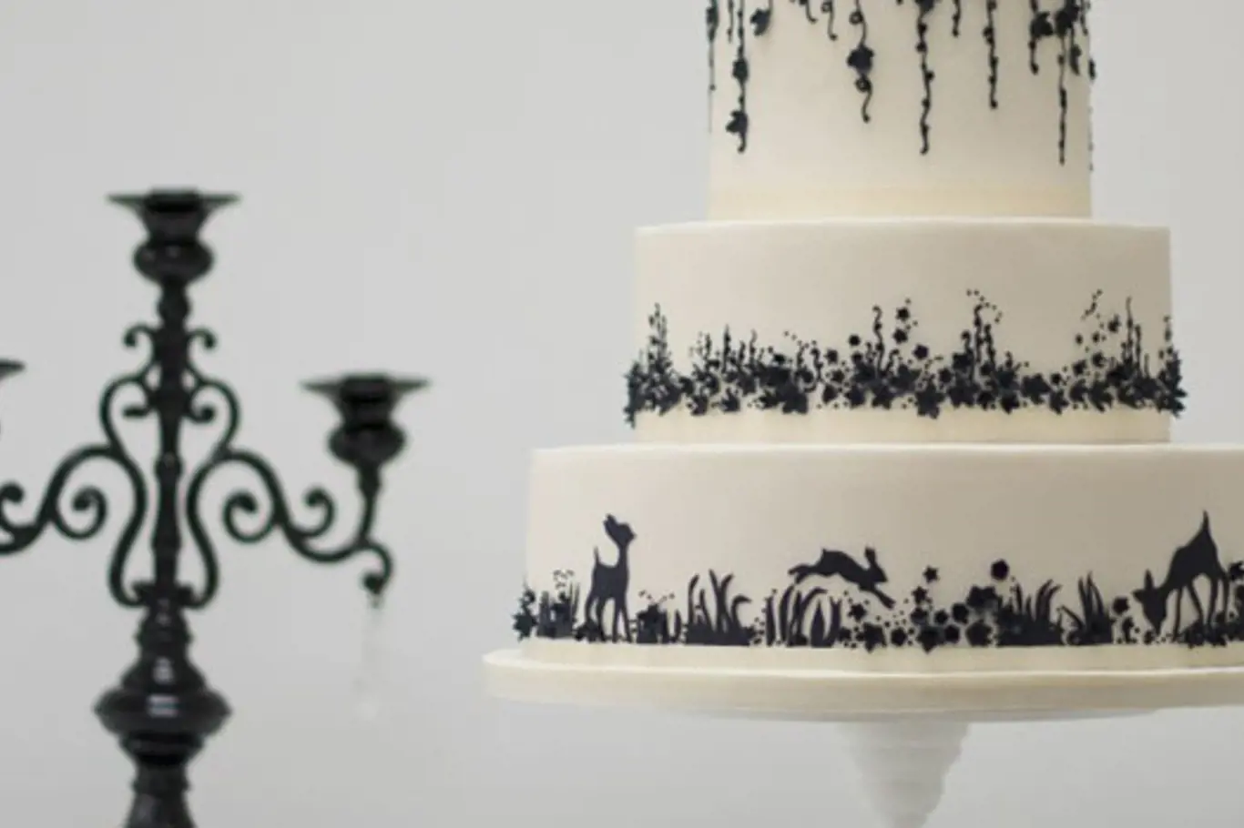 Už jste viděli 120ti patrový svatební dort?