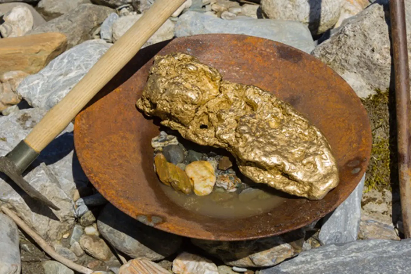 Zlato je stále považováno ze jeden z nejcennějších kovů