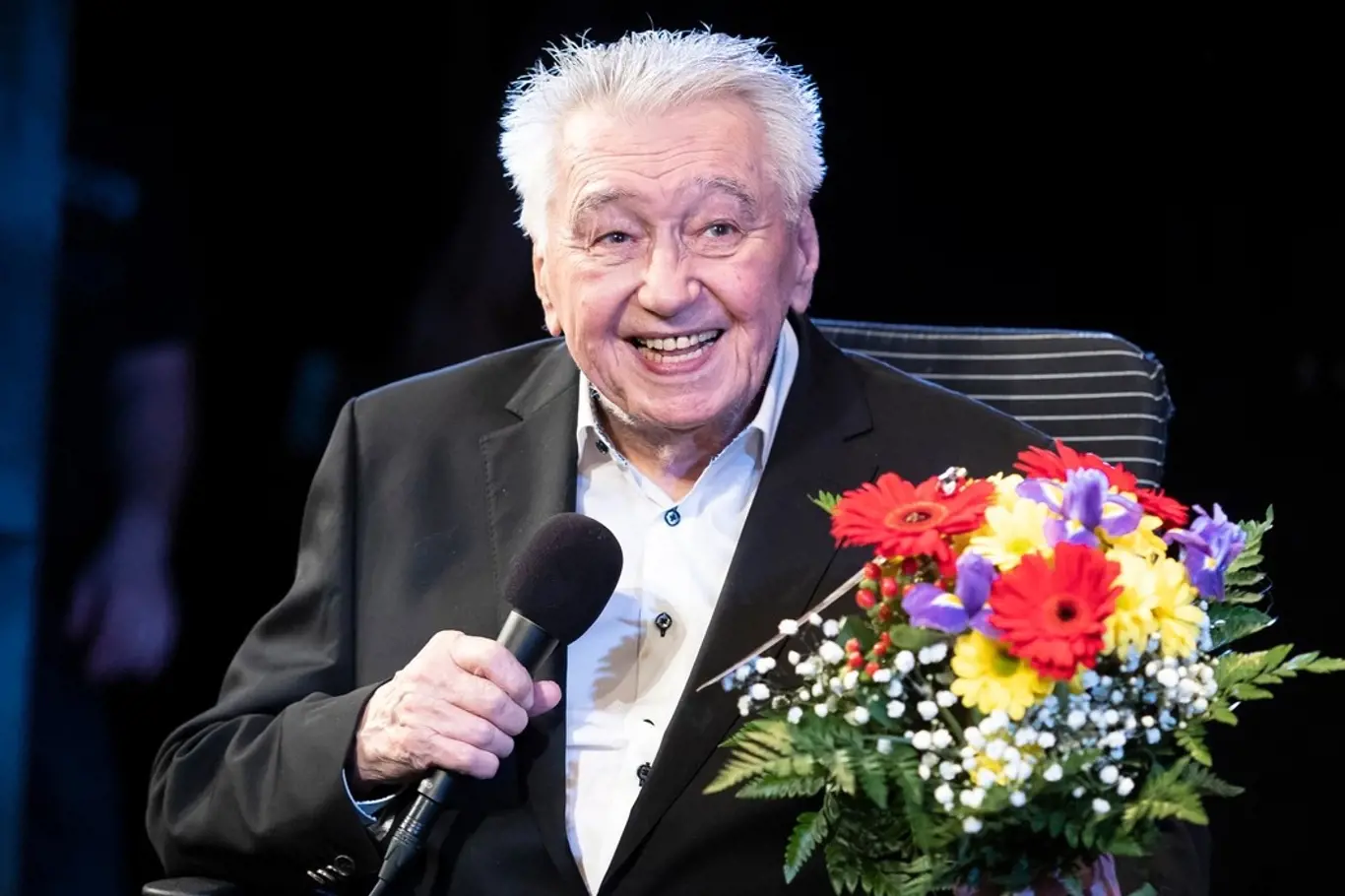 Josef Zíma oslavil 90. narozeniny ve velkém stylu. 