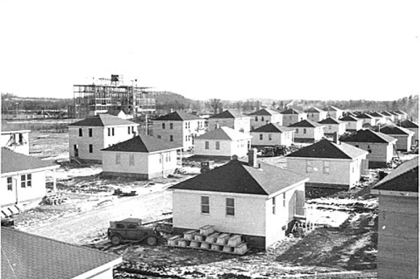 Budování města Batawa v Kanadě, které Tomáš Baťa ml. po roce 1939 koncipoval jako pokračování československého Zlína.