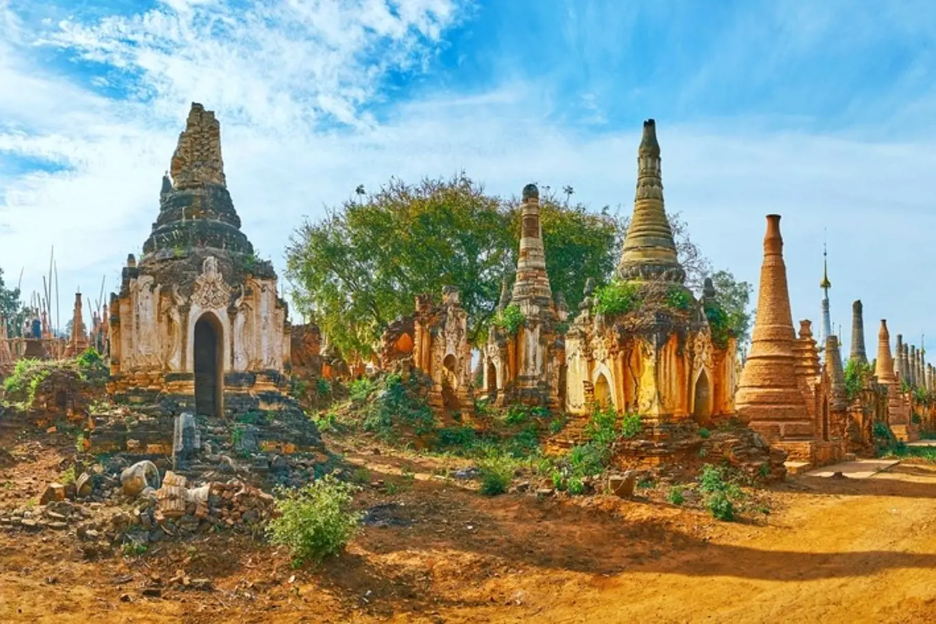V srdci Myanmarské džungle se nachází více než 1000 pagod obklopené zelení