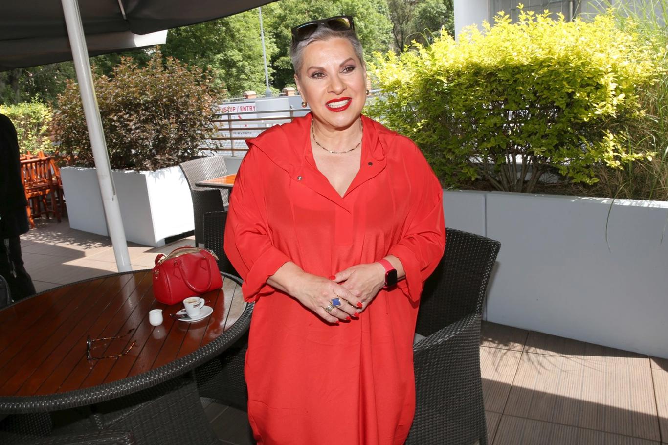 Lucerna Dagmar Peckova Dagmar Pecková koupila zanedbaný dům na Spořilově, zbudovala z něj oázu