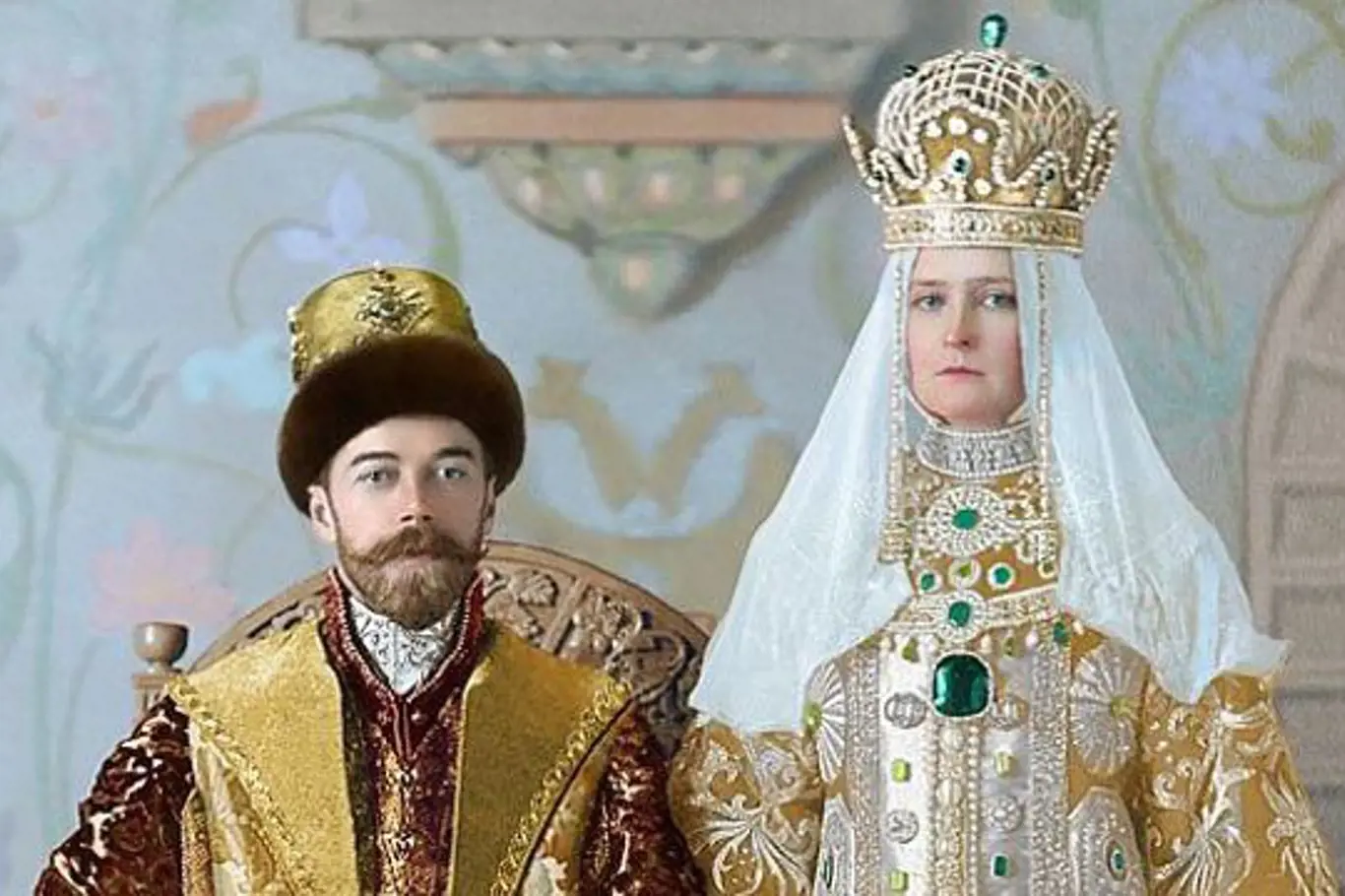 Car Mikuláš II. s ženou