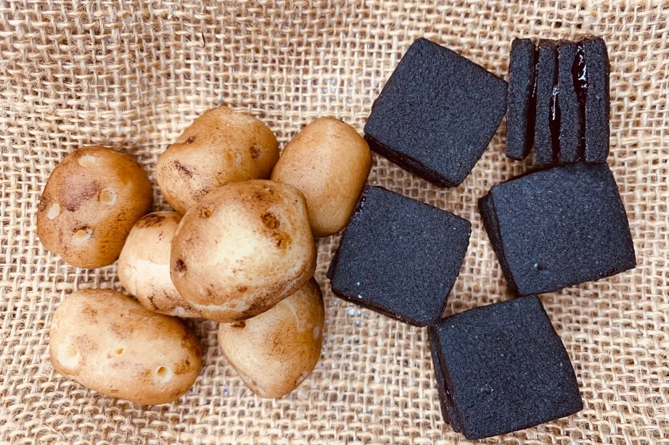 uhlí linecké těsto brambory marcipán