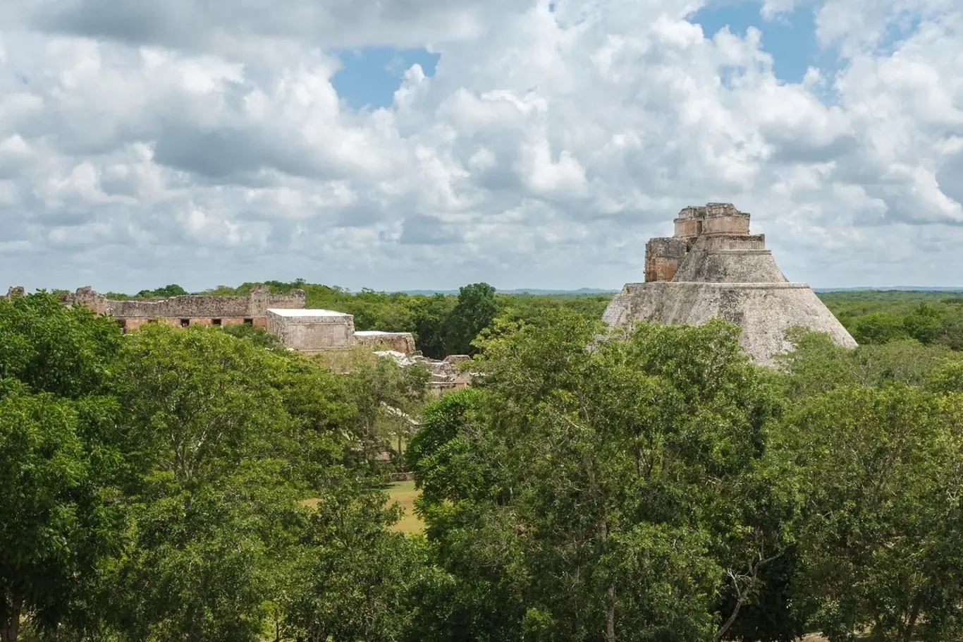Zřícenina mayského města Chichén Itzá.