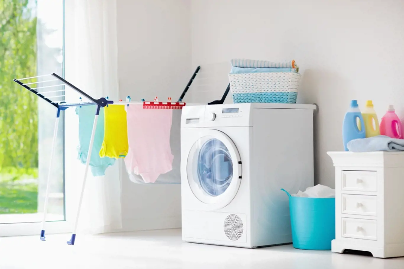 Vlhkost vzduchu zvyšuje také sušení prádla