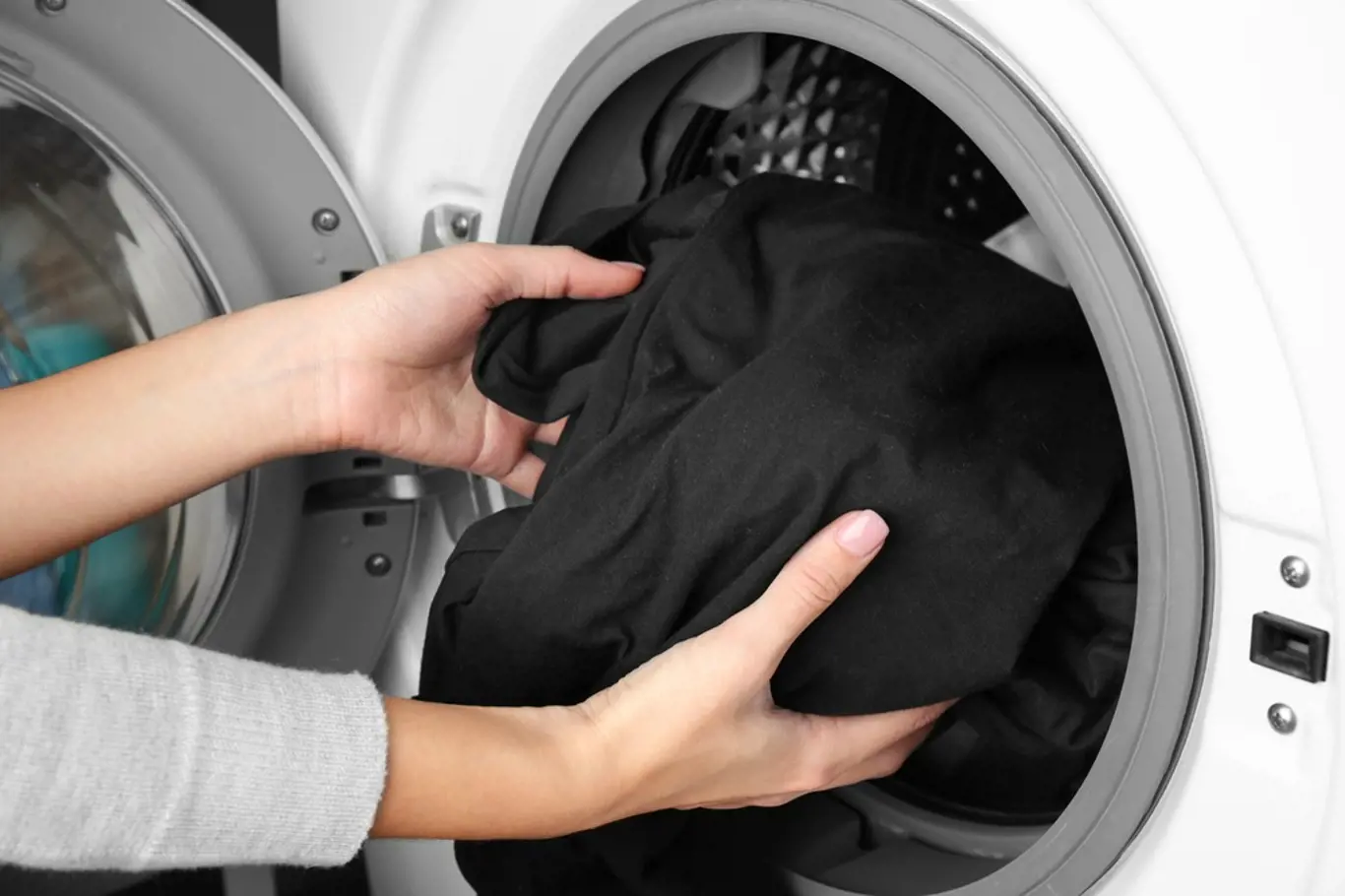 Černé prádlo perte samostatně.