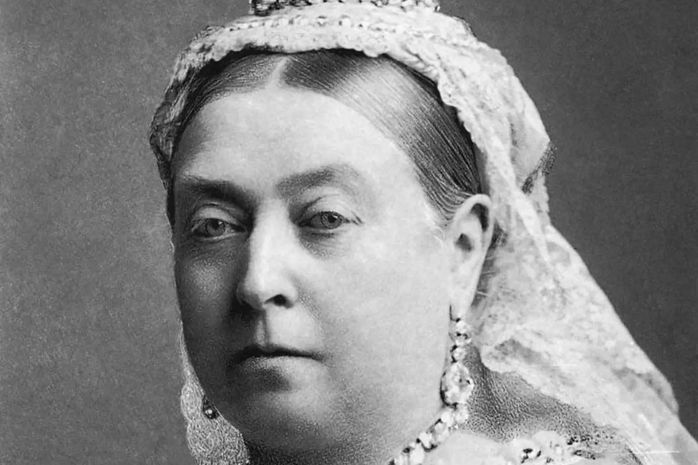Královna Viktorie byla jedlík. K snídani si matka devíti dětí dopřávala kaši, ryby, vejce, toast, později si oblíbila uzenou tresku.