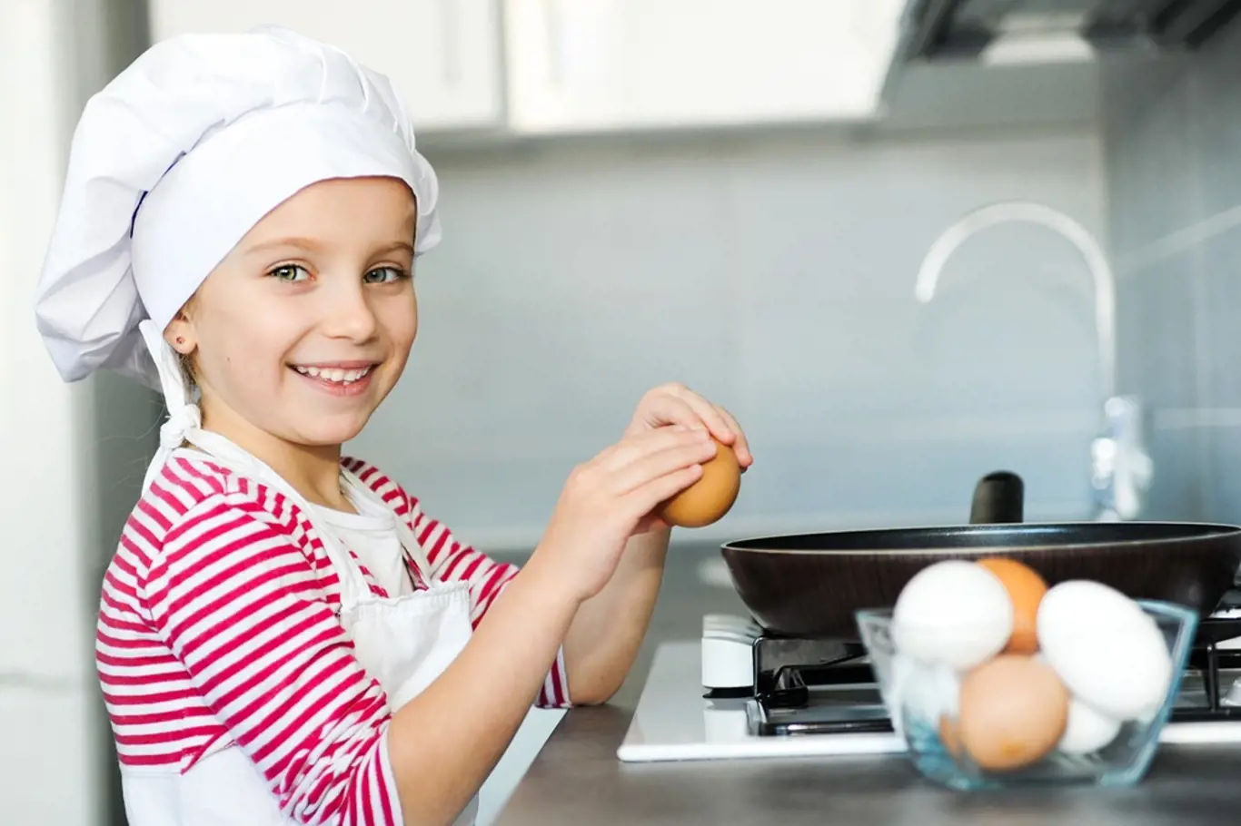 Než začnete vejce v kuchyni používat, udělejte si jednoduchý test čerstvosti