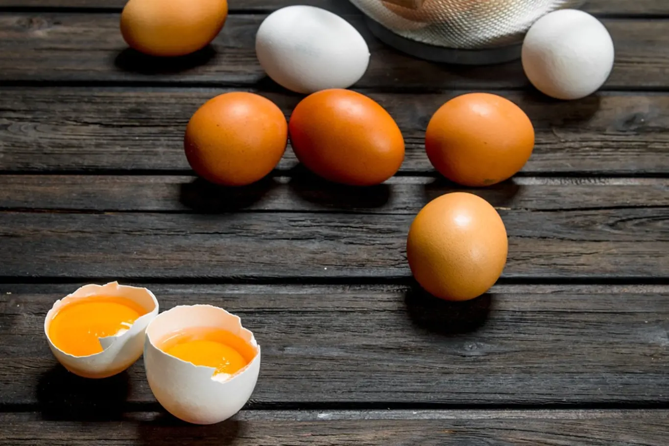 Víte, jak poznat čerstvá vajíčka?