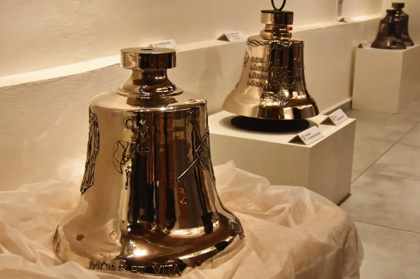 Výstava Vánoční zvonění je k vidění v Galerii města Přerova.