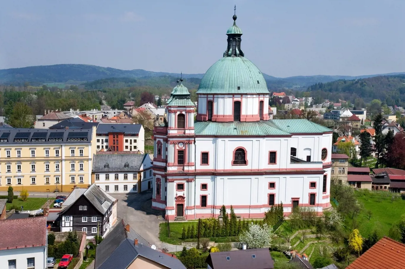 Bazilika sv. Vavřince a sv. Zdislavy v Jablonném v Podještědí