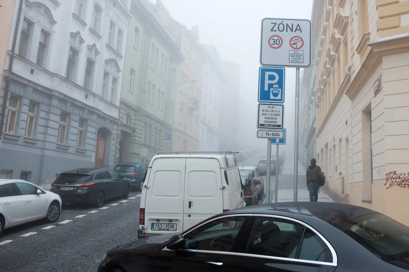 Snímek z nové parkovací zóny na Praze 6
