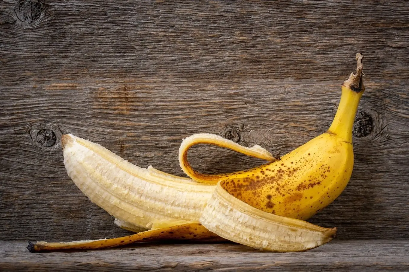Víte, k čemu použít banánové slupky?