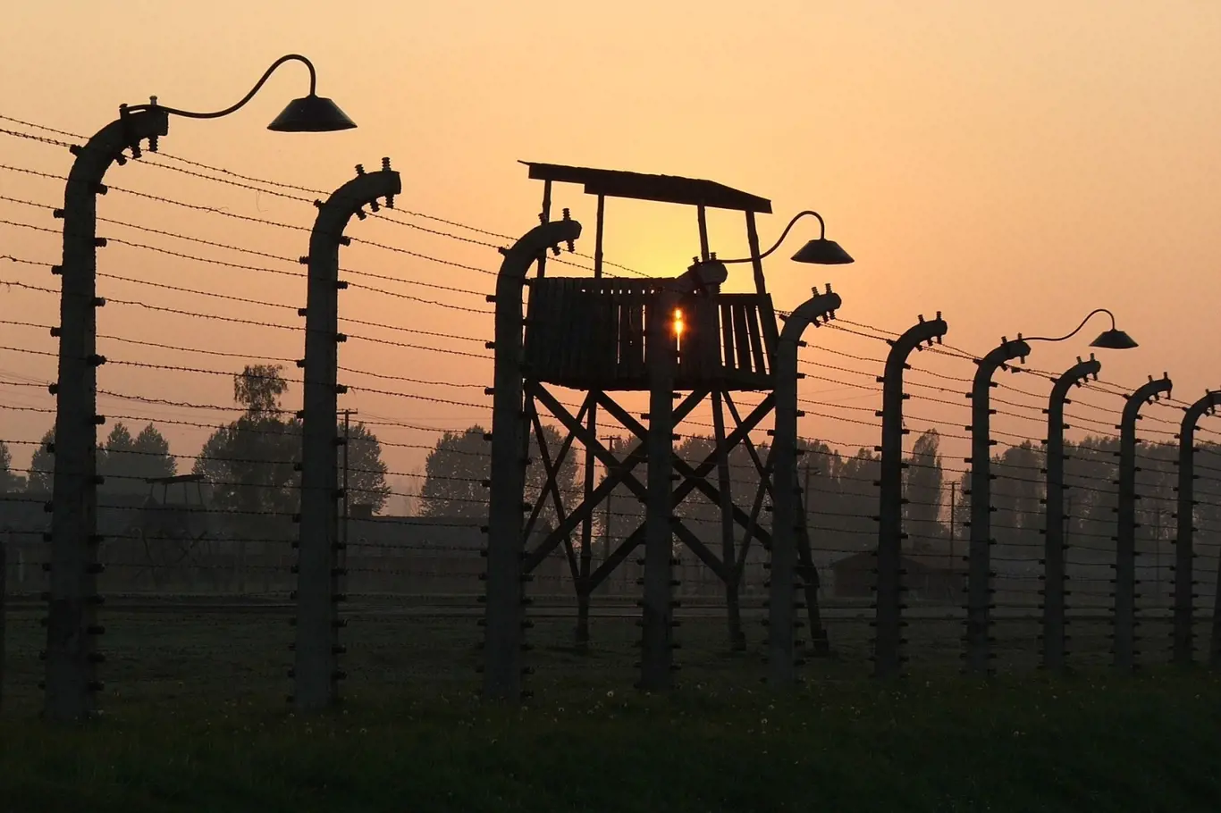 Plot kolem koncentračního tábora Osvětim - Birkenau