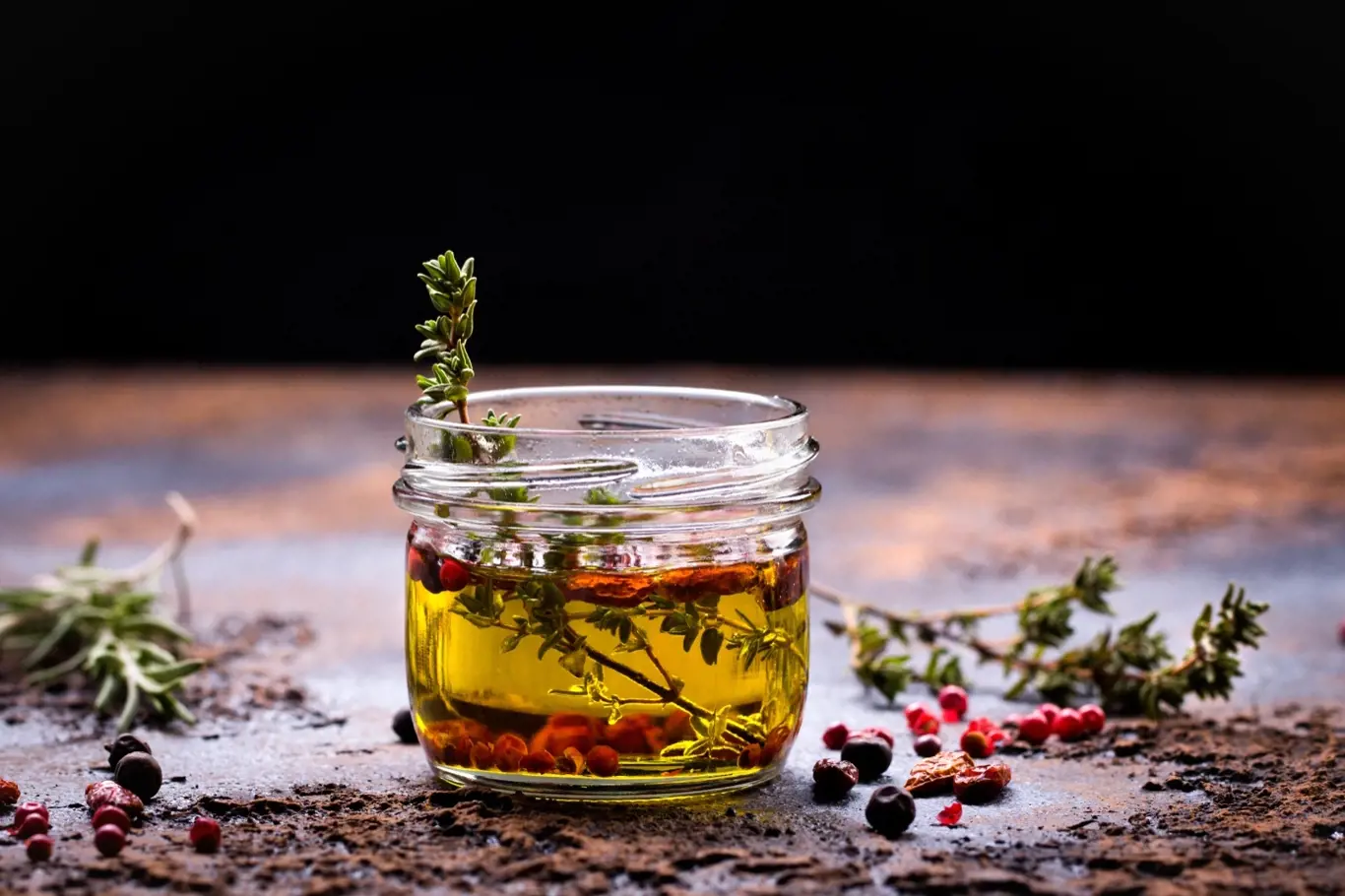 Bylinkami můžete ochutit olivový olej