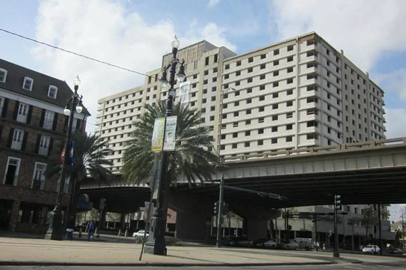 Hotel Grand Plaza v New Orleans