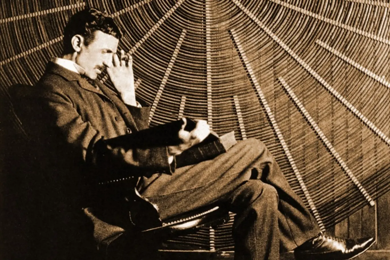 Nikola Tesla génius i podivín.