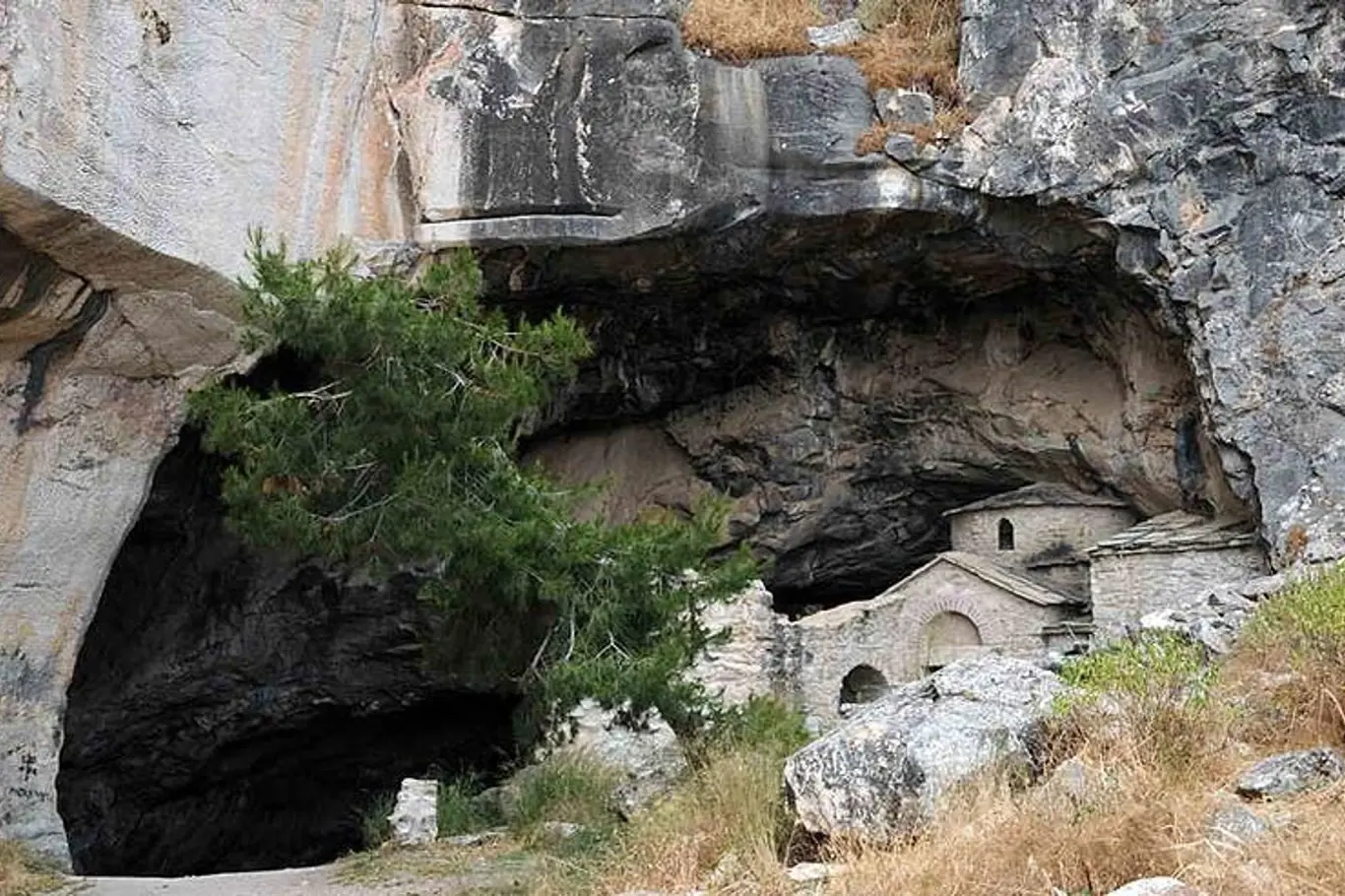 Tajemství řecké jeskyně Davelis