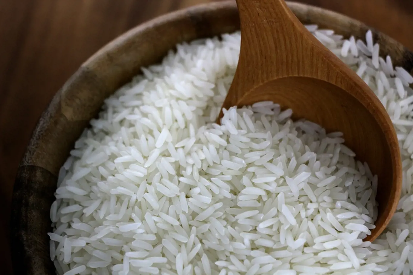 Jasmínová dlouhozrnná rýže je zvláště voňavá.