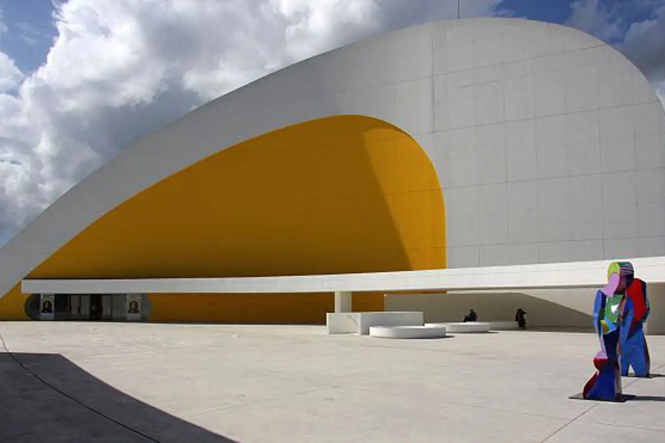 Mezinárodní kulturní centrum Oscar Niemeyer International Cultural Centre ve španělském městě Avilés