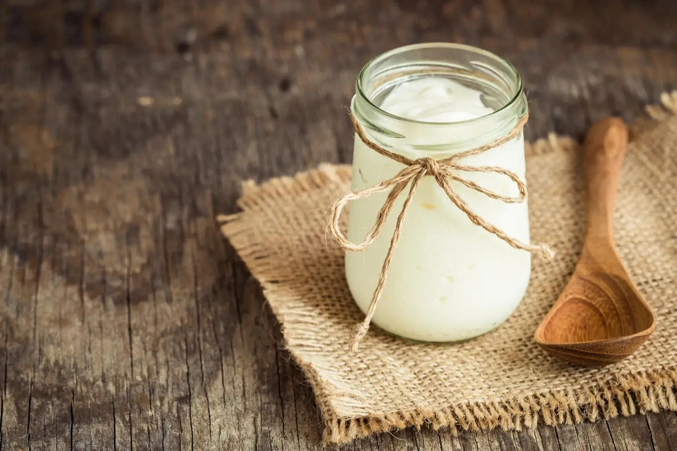 Mléčná probiotika prospívají střevní mikroflóře. Tělo tak připraví na boj s nemocemi a fungují jako šetrný detox.