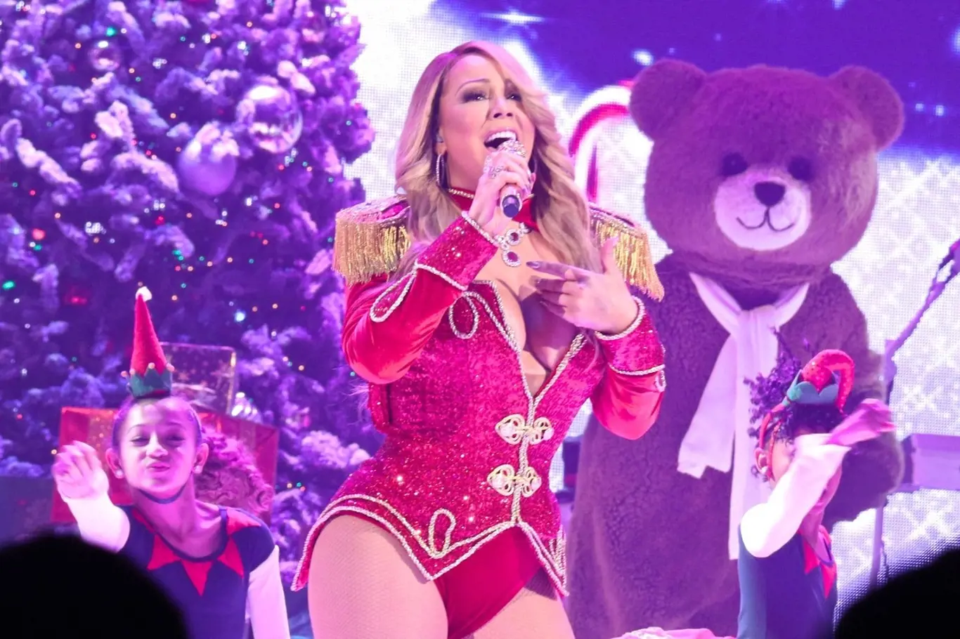 All I Want For Christmas Is You od Mariah Carey