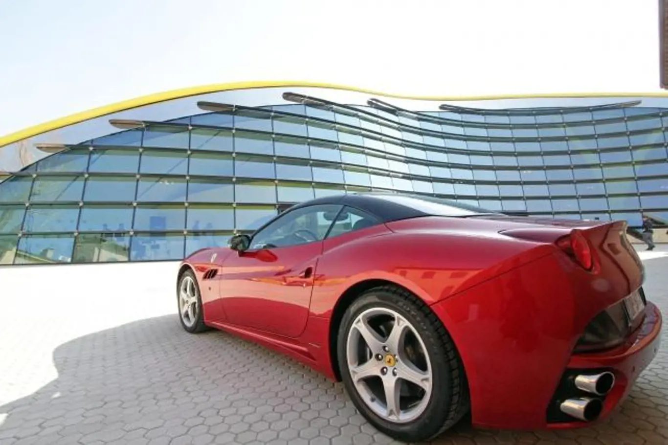 Muzeum Enza Ferrariho od Jana Kaplického v italské Modeně