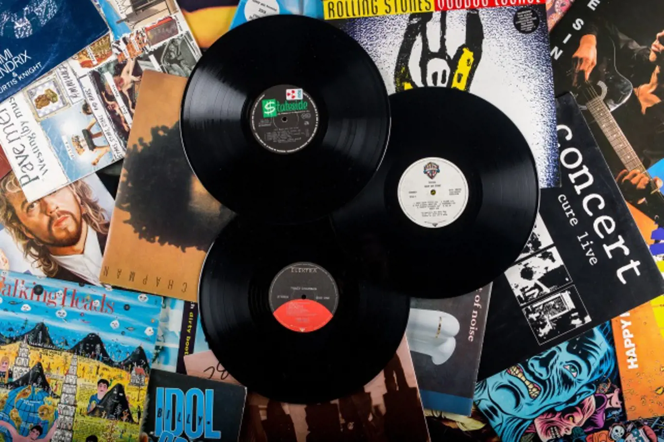 Vinylové desky se stávají čím dál více populárnější