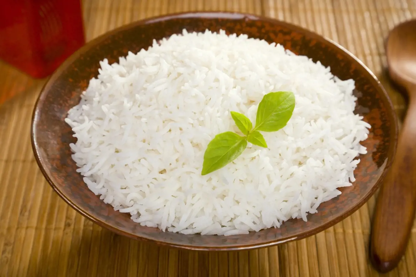 Vařená rýže basmati.