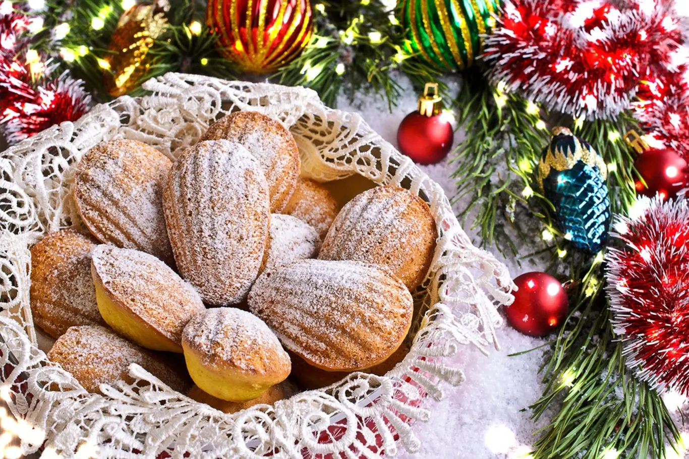 Jednoduchá směs koření vykouzlí z madlenek zajímavé vánoční cukroví.