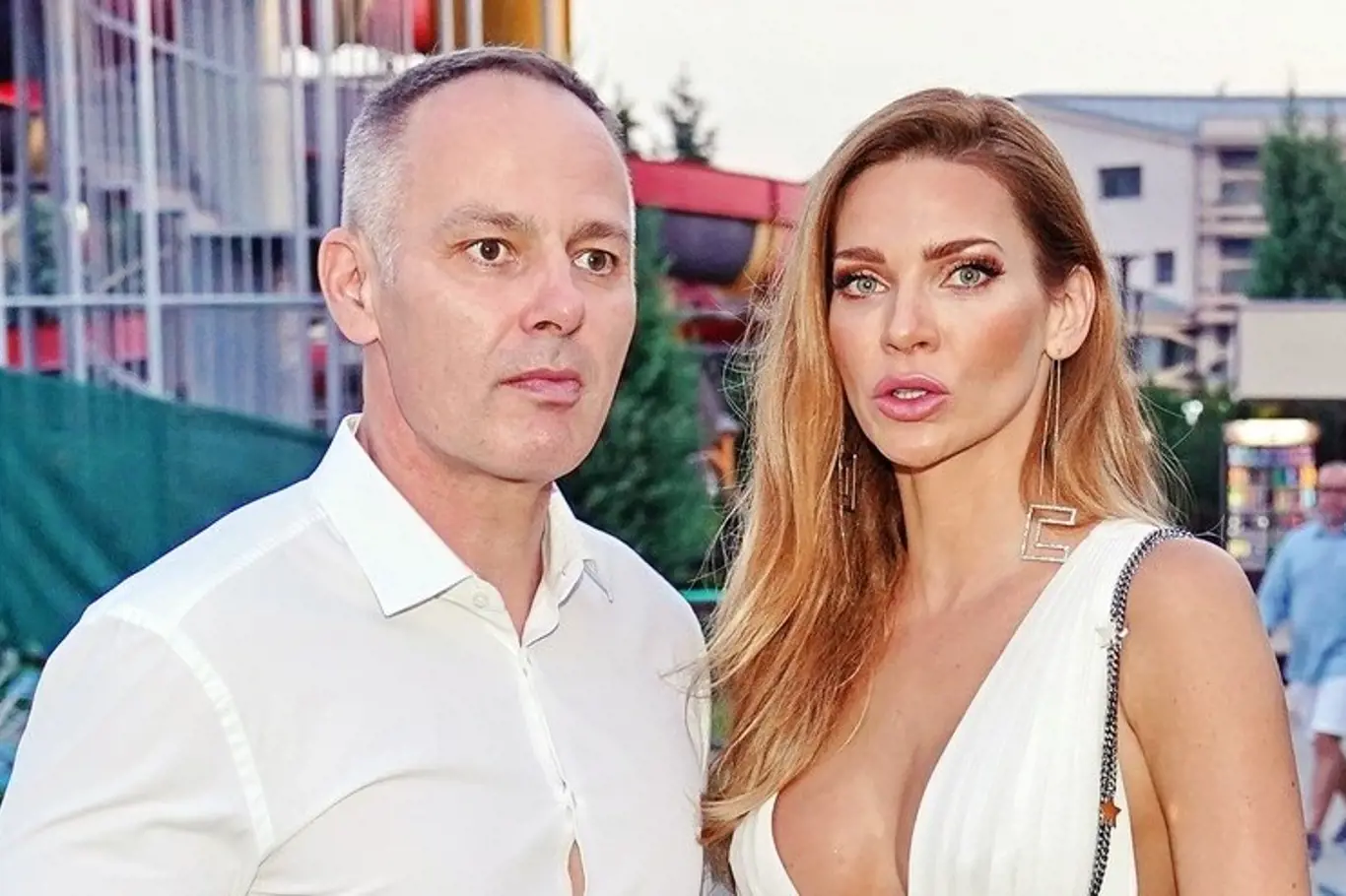 Andrea Verešová se po uniklém pornu odebrala s celou rodinou do Dubaje.