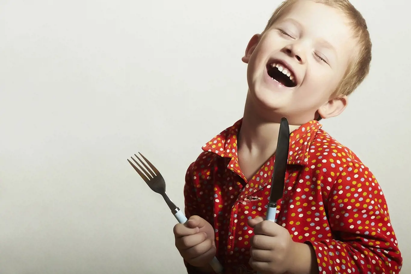Vařit dětem bývá záludný úkol. Jak vařit tak, aby to jedly ony i dospělí?