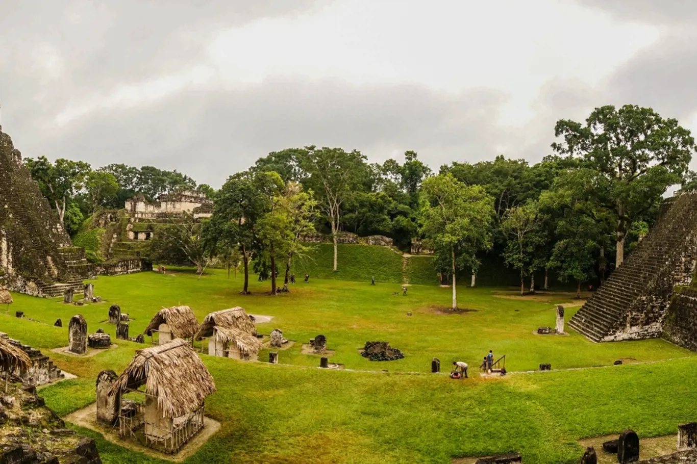 Mayský chrám v Tikalu