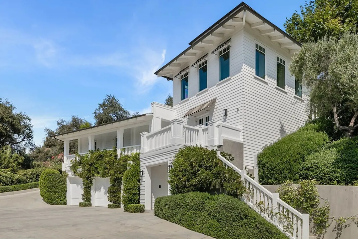 DJ Calvin Harris prodává svůj dům v Beverly Hills za půl miliardy korun