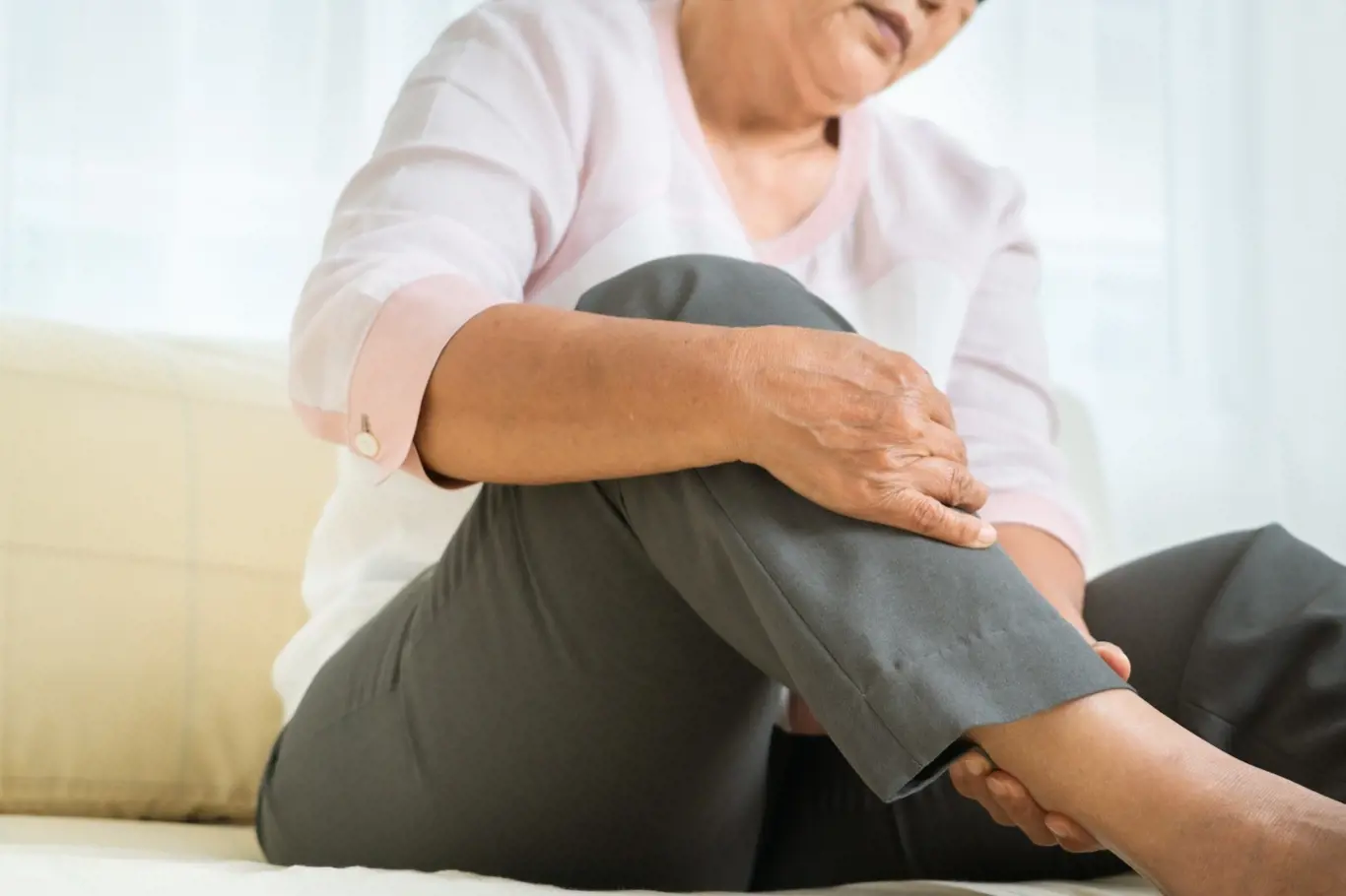 Bolesti nohou jsou součástí stárnutí. Je ale třeba pátrat po příčině