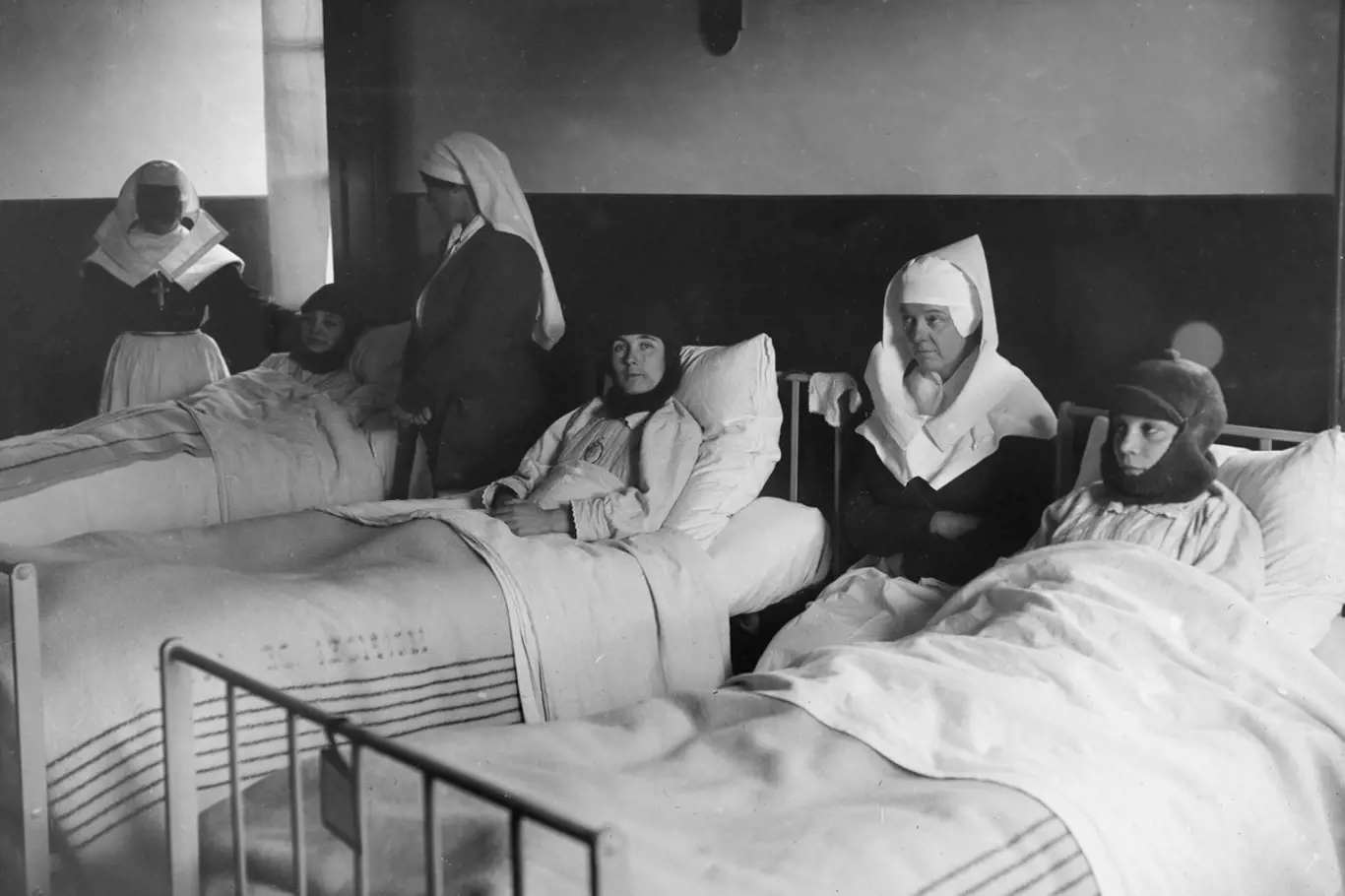 Nemocniční oddělení s nakaženými tuberkulózou, Francie 1920