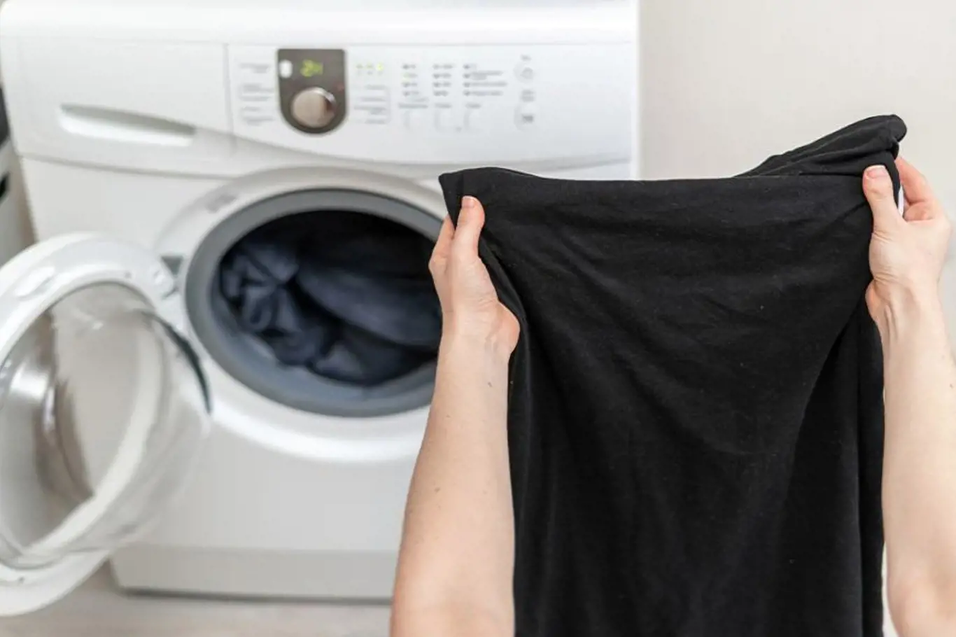 Praní černého prádla