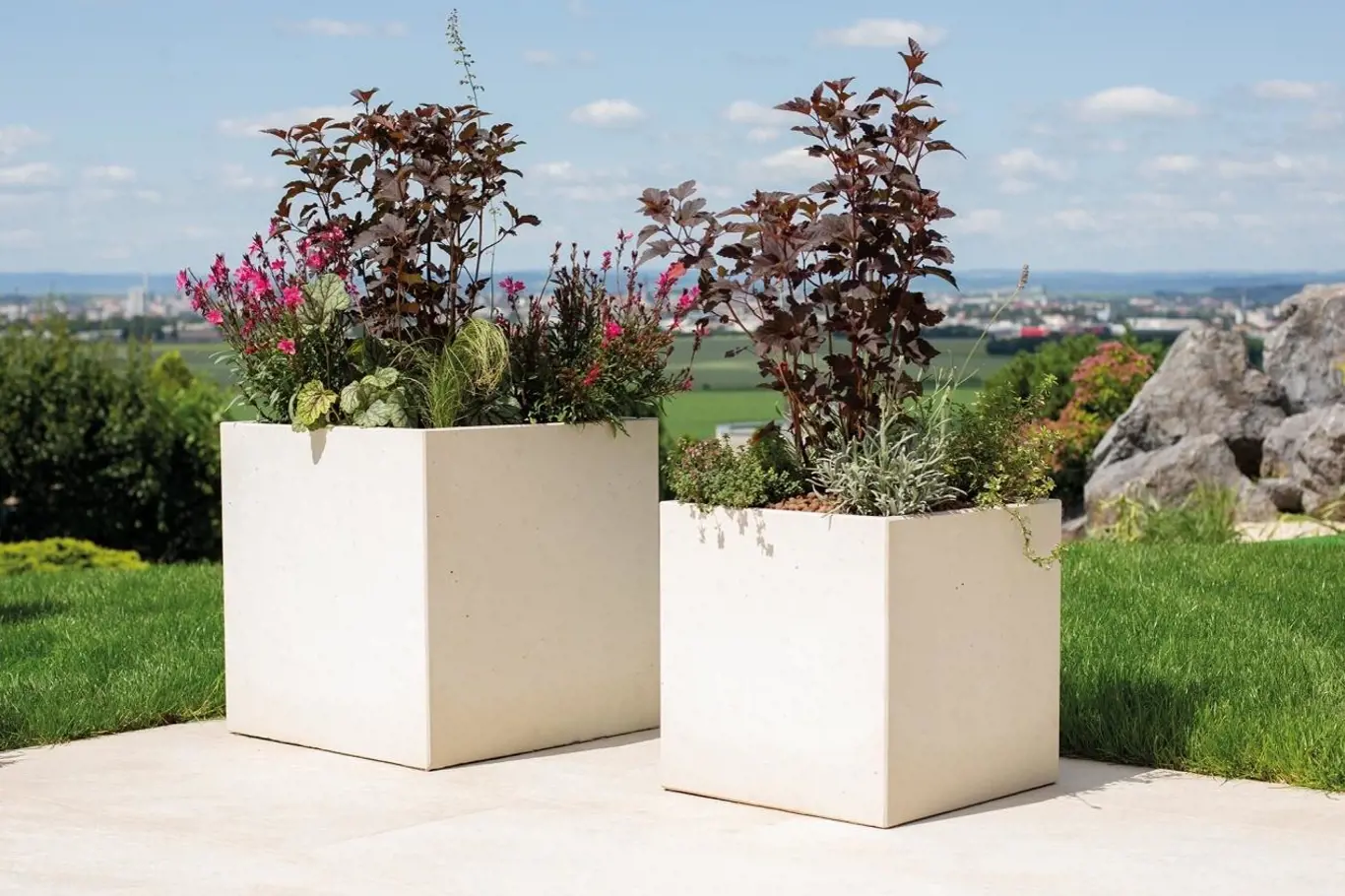 Novinka 2021 - Květináče LITE CUBE z odlehčeného betonu