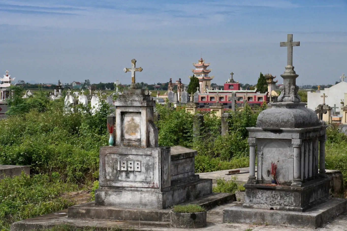 Zážitky - Severní Vietnam jak ho neznáte: město duchů a hrobek