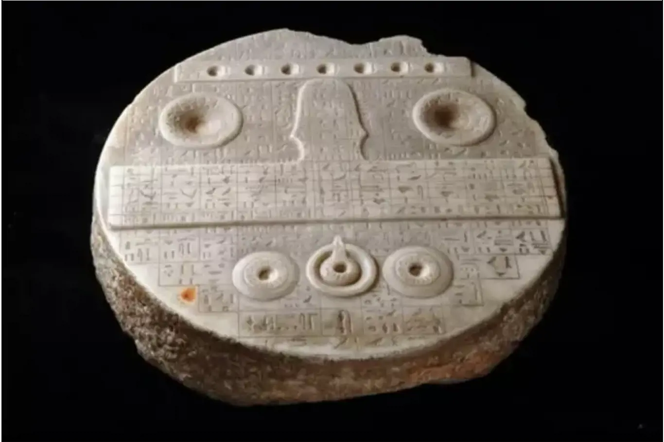 Zvláštní disk z alabastru zůstává dosud záhadou
