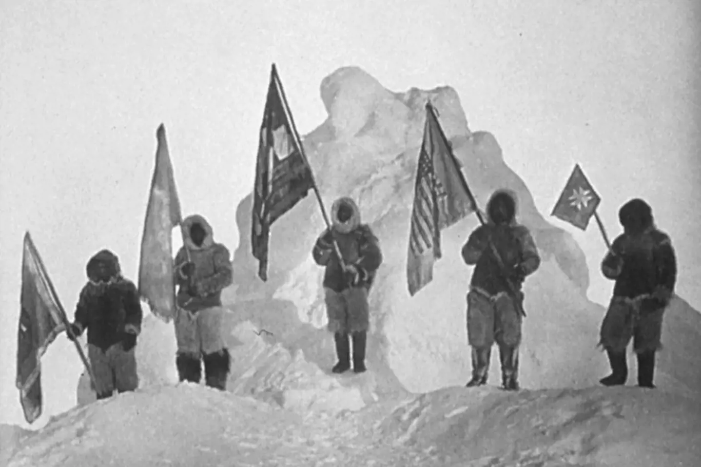 Pearyho expedice s vlajkami na cestě k pólu