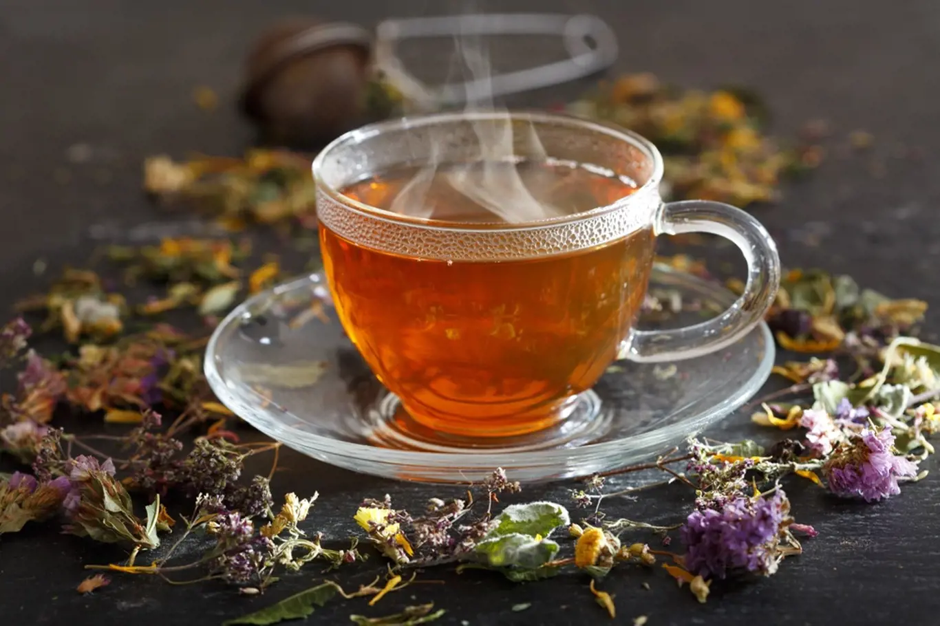 Které bylinné čaje pomohou proti revmatismu a dně?